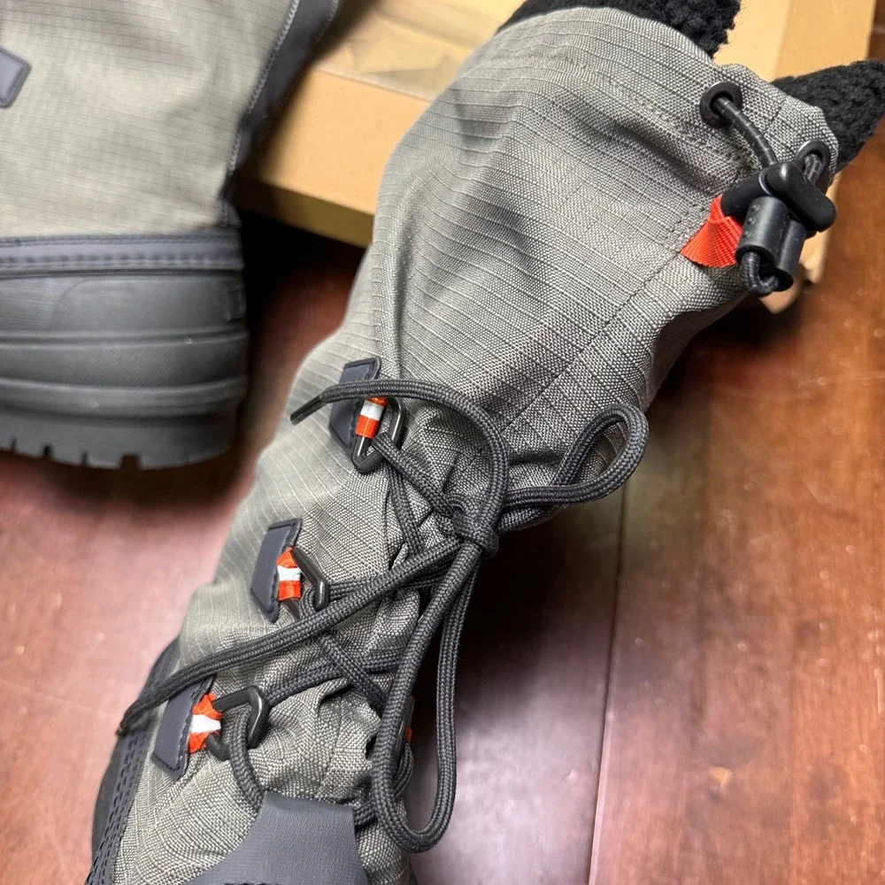 New Helly Hansen Arctic Patrol Boot Mens 10 Green Black Insulated Snow Boots